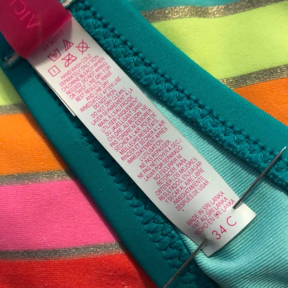 🌈 🤩HOST PIC! 🌈 ⭐️ Victoria’s Secret Bikini - Picture 4 of 7